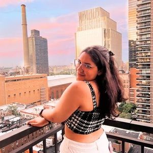 Meet your Posher, Hellen